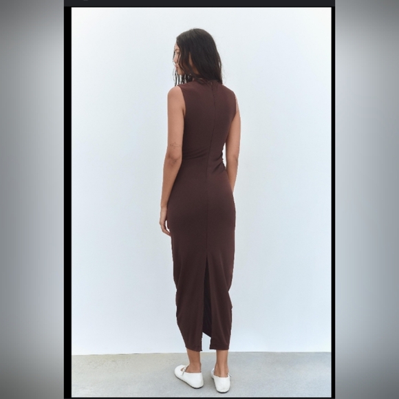 Zara Midi Dress With Céntre Ruffles - Picture 6 of 7